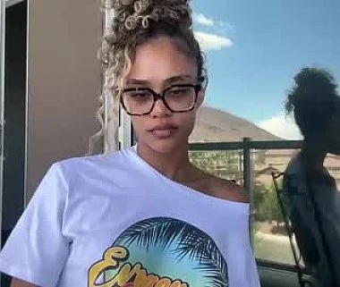 Cora @defiantpanda | Onlyfans